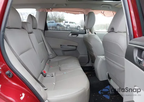 2011 Subaru Forester 2.5X Limited z USA, uszkodzony, nr VIN JF2SHBEC8BH776401